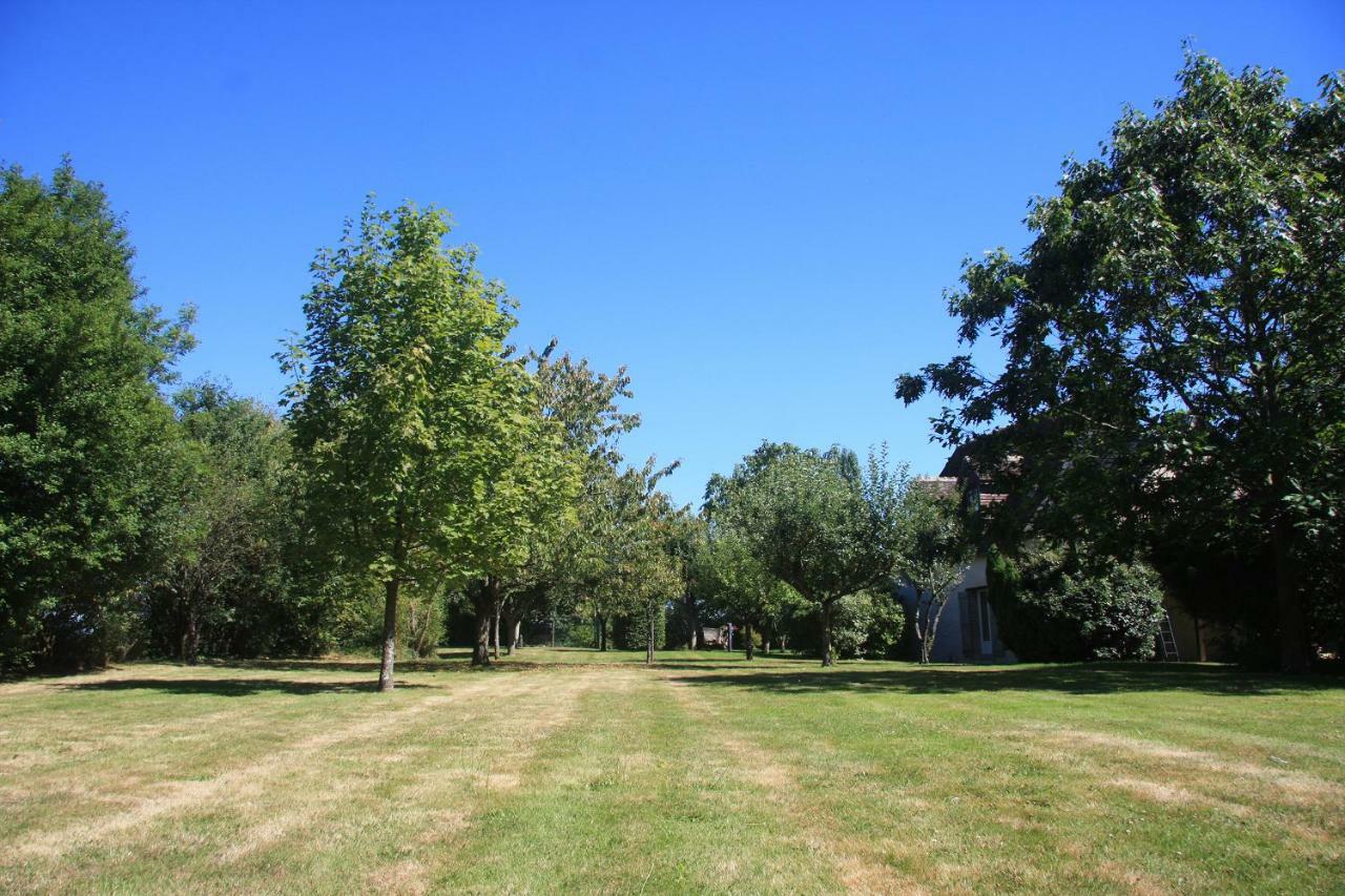Les Bouts De Ralle Chambre D'Hotes Sainte-Osmane ภายนอก รูปภาพ
